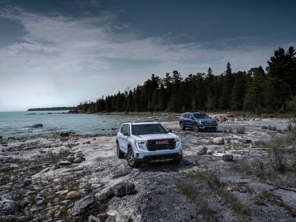 All-New%202024%20GMC%20Acadia%20AT4%20and%20Denali